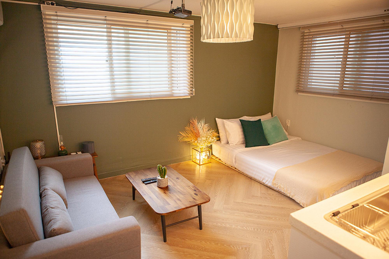 Bedroom, Mihojae Seomyeon, Busanjin