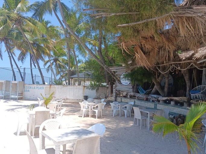 Outdoor dining 5, 1Vida Bar Restaurante, Guayacanes