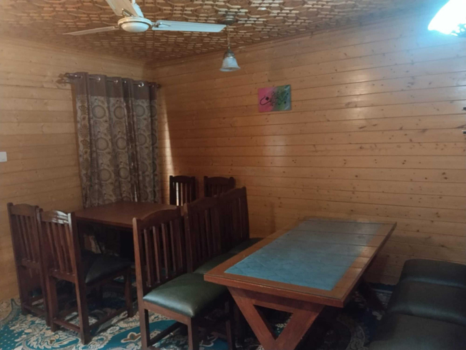 Dining, The Wood Box, Badgam