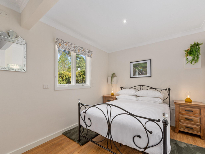 Bedroom 4, Welcome Mat | Wenworth Falls Garden Retreat House, Blue Mountains