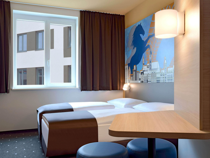 Bedroom 2, B&B Hotel Hannover-City, Region Hannover