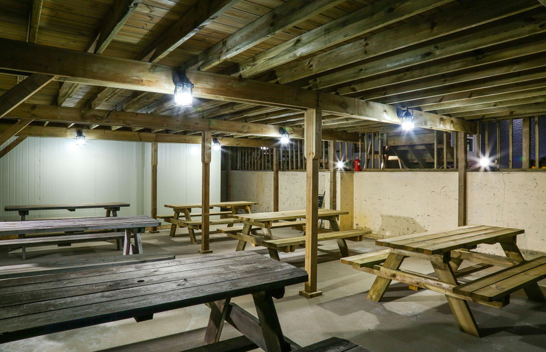 Others 2, Taean Modern House Pension, Taean