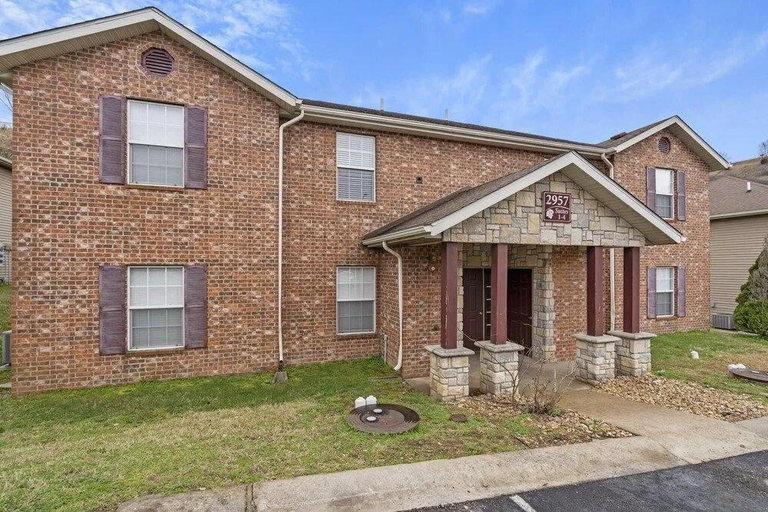 Exterior & Views, Rockwall Lodge - Close to Branson Strip!, Taney