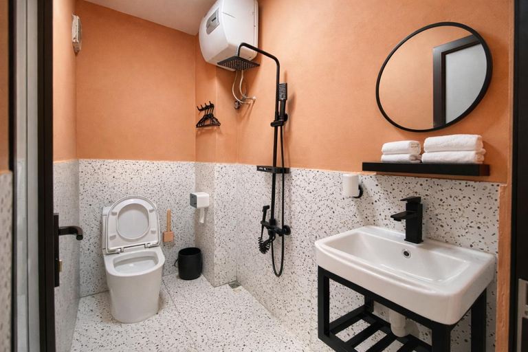 Bathroom, Aimee House - Đinh Liệt, Hoàn Kiếm