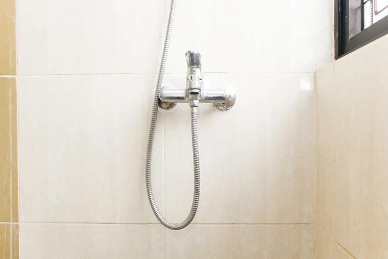 Bathroom 3, Comfort and Spacious 2Br at Meikarta Apartment, Cikarang