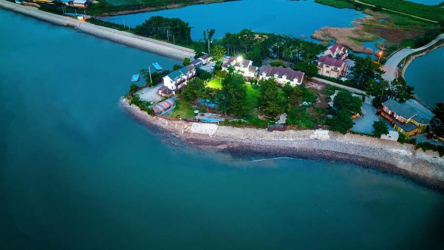 Others 5, Taean Hanui Wind Pension, Taean