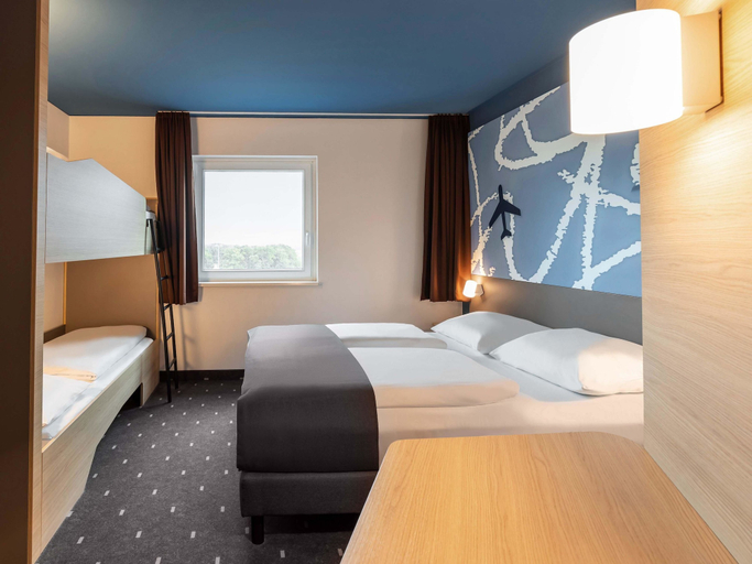 Bedroom 4, B&B Hotel Frankfurt-Hahn Airport, Rhein-Hunsrück-Kreis
