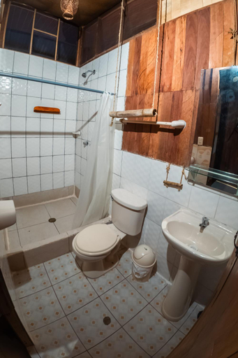 Bathroom 2, Madera Labrada Lodge Ecologico, San Martín