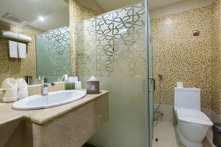 Bathroom 4, Holiday Jazan Hotel, Jizan