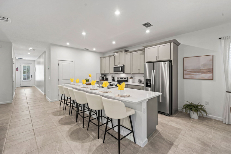 Room 3, Brand New 6BR Villa Pool Spa PS5 Loft 2380, Osceola