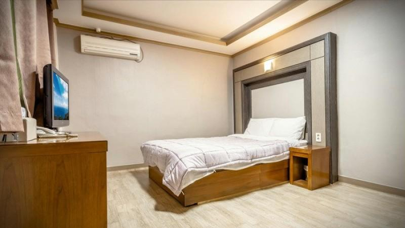 Bedroom 2, Gangneung Naiad Pension, Gangneung