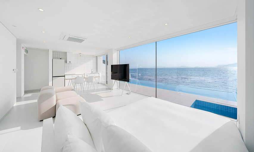 Bedroom 2, Namhae Waypoint Pool Villa, Namhae
