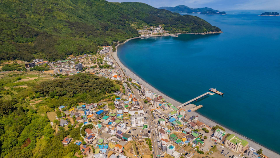 Others 3, Geoje Mori Pension, Geoje