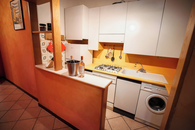 Private kitchen, Casa Fiore, Verona