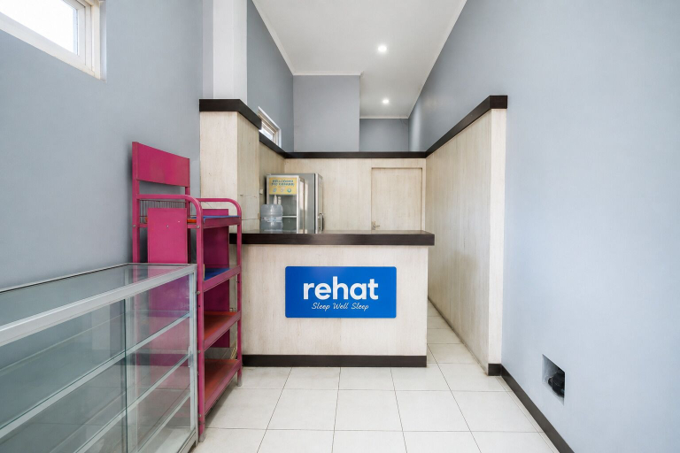Lobby 2, Rehat at The Karins Guest House, Bandung