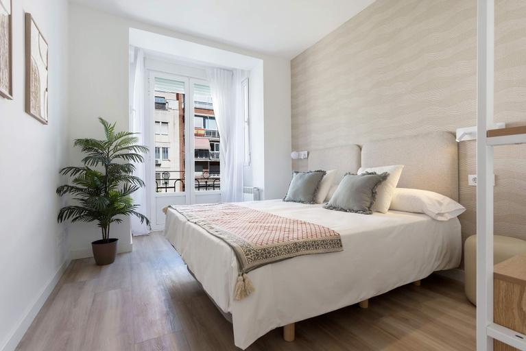Room 3, Genteel Home Reina Sof a IV, Madrid