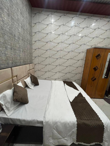 4, Vishal Vrindavan Residency, Mathura