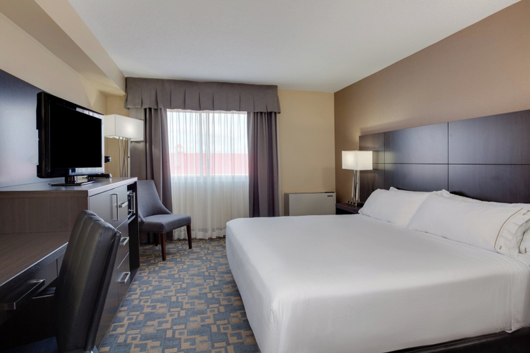Bedroom 5, Holiday Inn Express & Suites FREDERICTON by IHG, York
