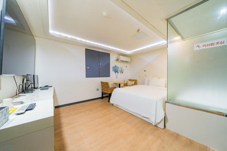Bedroom 4, Yeongdeungpo The Moon Hotel, Yeongdeungpo