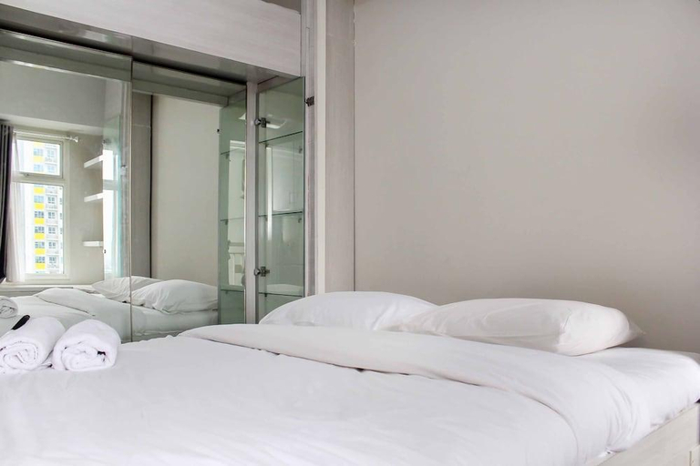 Bedroom 2, Nice And Cozy Studio Apartment At Springlake Summarecon Bekasi, Bekasi