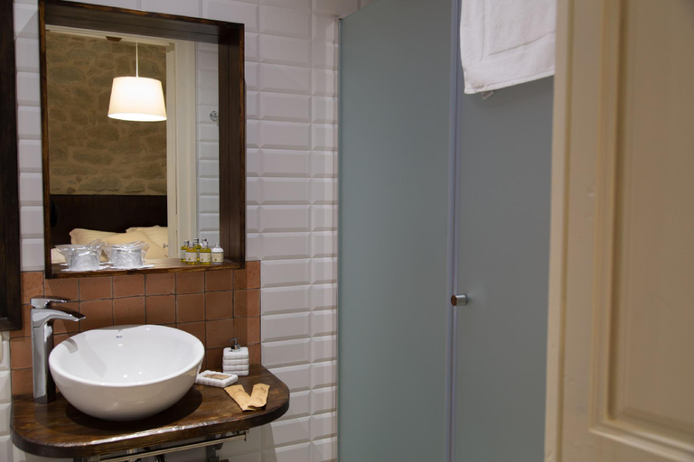 Bathroom 3, Albellerol Rural, Lleida