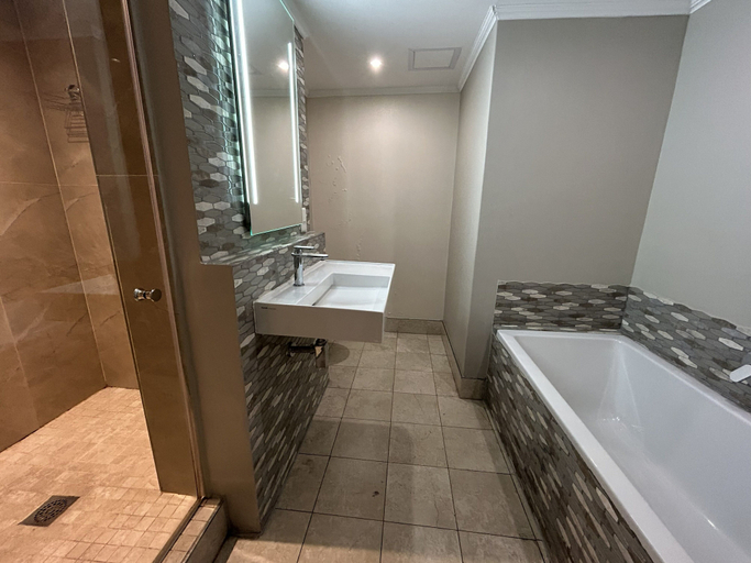 Bathroom 5, Mandela Rhodes Place, City of Cape Town