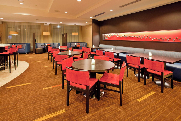 Food & Drinks 5, Courtyard by Marriott Pittsburgh North/Cranberry Woods, Butler