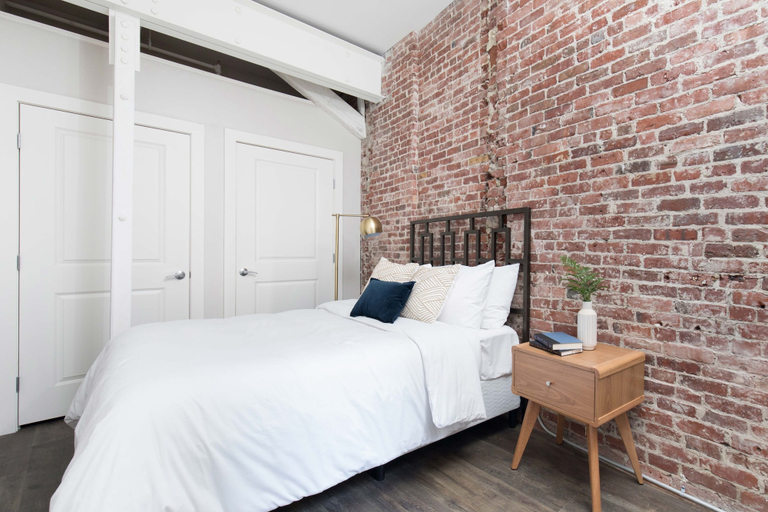 Room 2, Kasa At Boston Common, Boston
