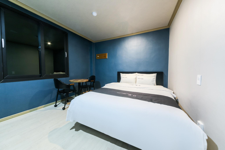 Bedroom 3, Jeonju Junghwasandong Elim Hotel, Jeonju
