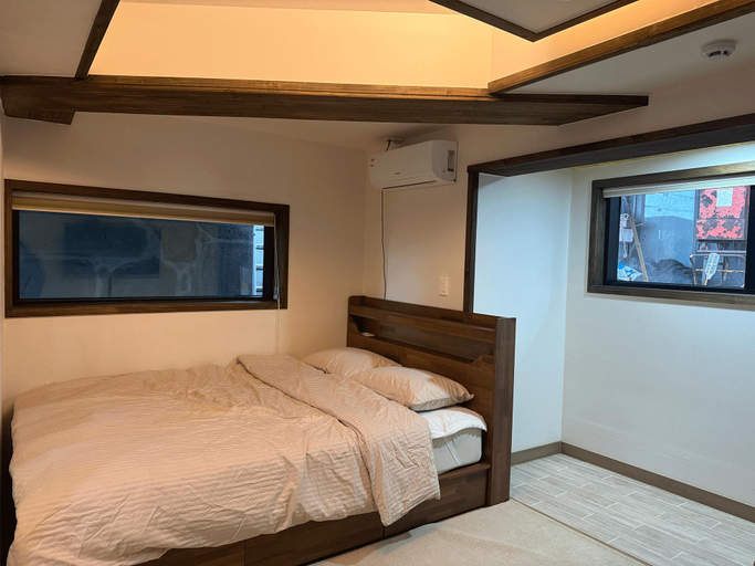 Bedroom 4, Jeju Angimnyeong Stay, Jeju