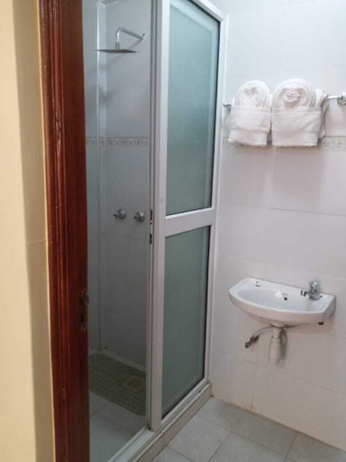 Bathroom 3, Claire De Lune Moonlight Hotel, Nakuru Town East