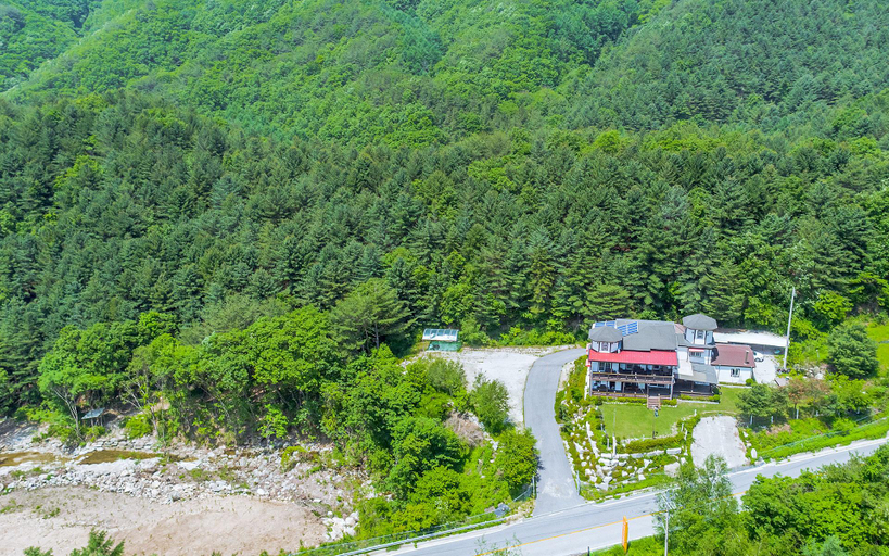 Others 4, Pocheon Valley Embracing Pension, Cheorwon