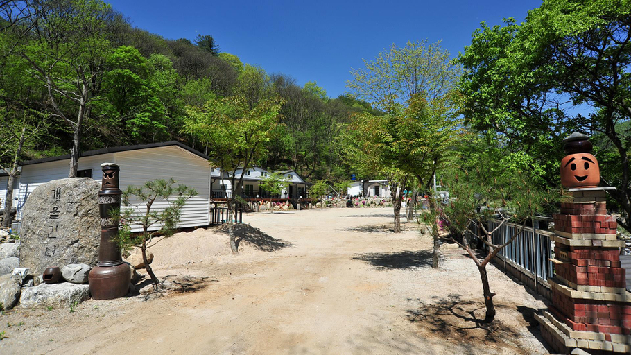 Others 3, Gapyeong Stream Crossing Pension, Gapyeong
