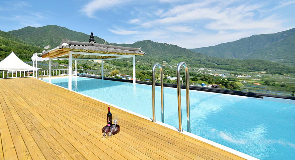 Sport & Beauty 2, Miryang Eoleumgol Hanok Pension, Cheongdo