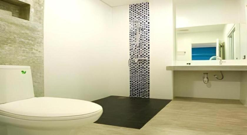 Bathroom, Thalassa Hotel, Ko Phangan