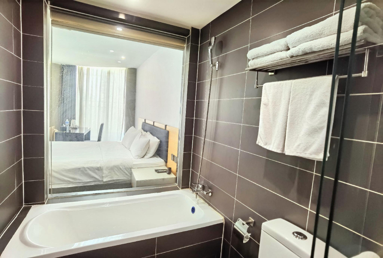 Bathroom 3, Pebble Motel(Yancheng Binhai Haiyuecheng Branch), Yancheng