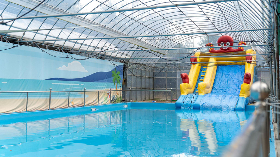 Sport & Beauty, Geochang Bongs Glamping Caravan, Geochang
