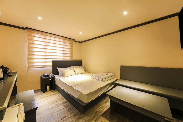 Bedroom 4, Busan Seomyeon K9, Busanjin