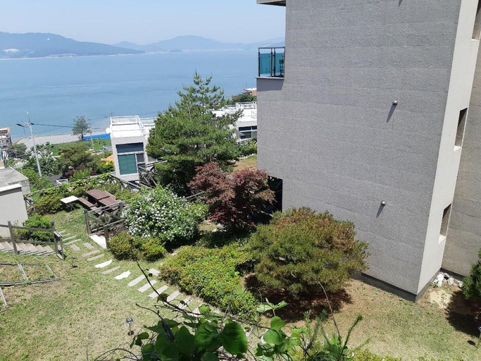 Others 2, Ganghwa The Rize Pension, Ganghwa