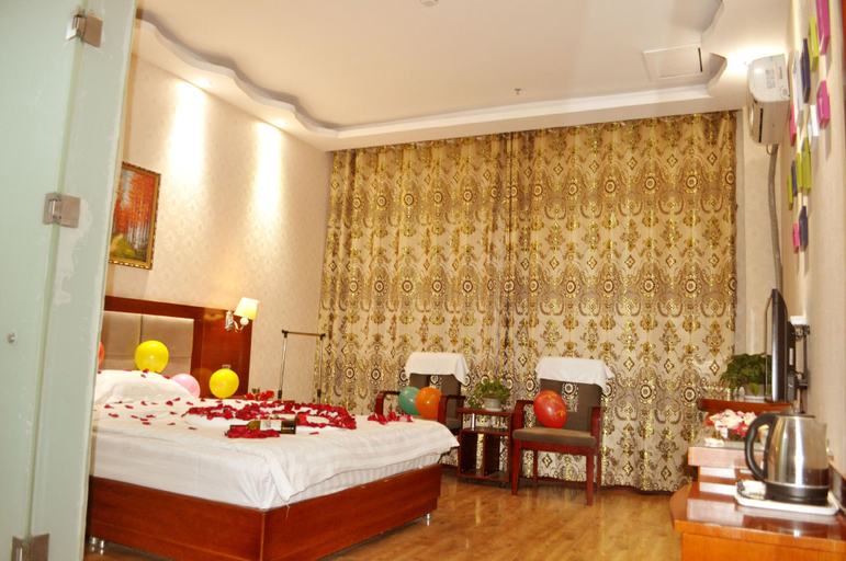 Bedroom 2, Herdsman Youth Hotel, Jiayuguan