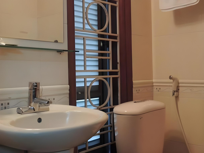 Bathroom, Mai Villa - Mai Phuong Hotel 2, Cầu Giấy
