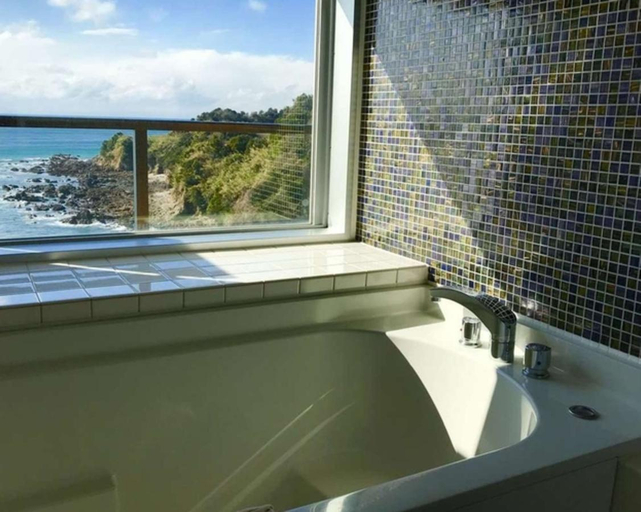 Bathroom 3, OCEAN RESORT EGUCHIYA Kagoshima, Ichikikushikino