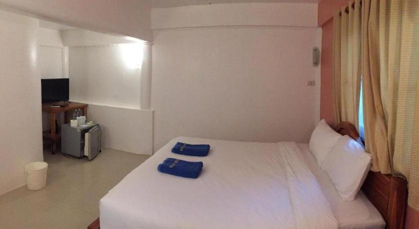 Bedroom 2, Boom Boom Resort, Tha Mai