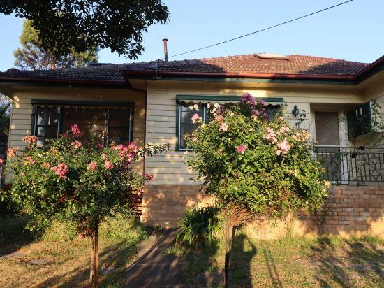 3, Humble Abode near Station, Costco, Eastland, Maroondah - Ringwood