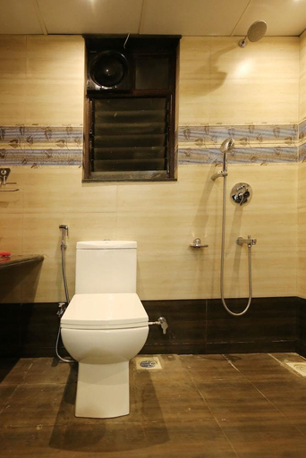 Bathroom, Areca Palms, Raigarh