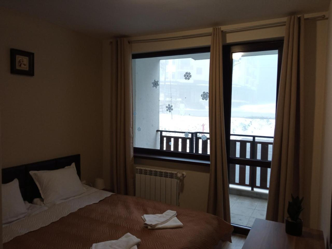 Bedroom 2, Apartment E23 Borovets Gardens, Samokov