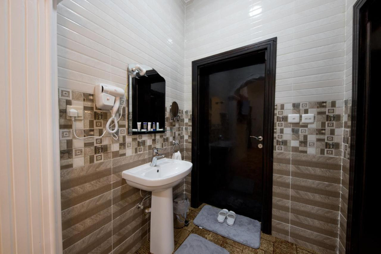 Bathroom 5, Jasmine Beach Hotel Suites, Yanbu