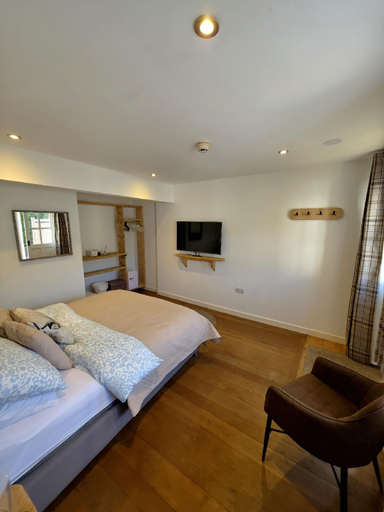 Bedroom 3, The White Hart, Devon