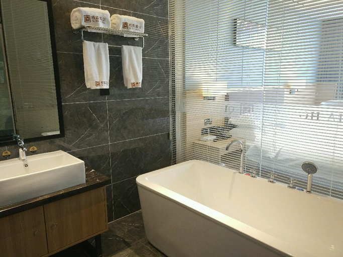 Bathroom 3, Qi Xia Hotel, Anyang