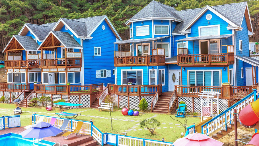 Exterior & Views, Gyeongju Oasis Pension, Gyeongju